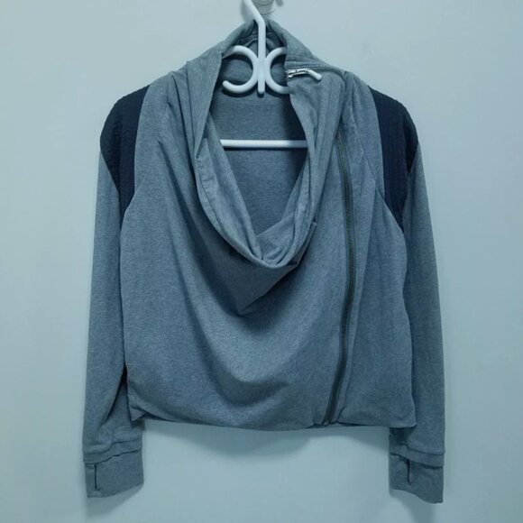 Lululemon Sway Jacket 6 Small Asymmetrical Zipper Charcoal Gray Woman's Sweater - Picture 2 of 8